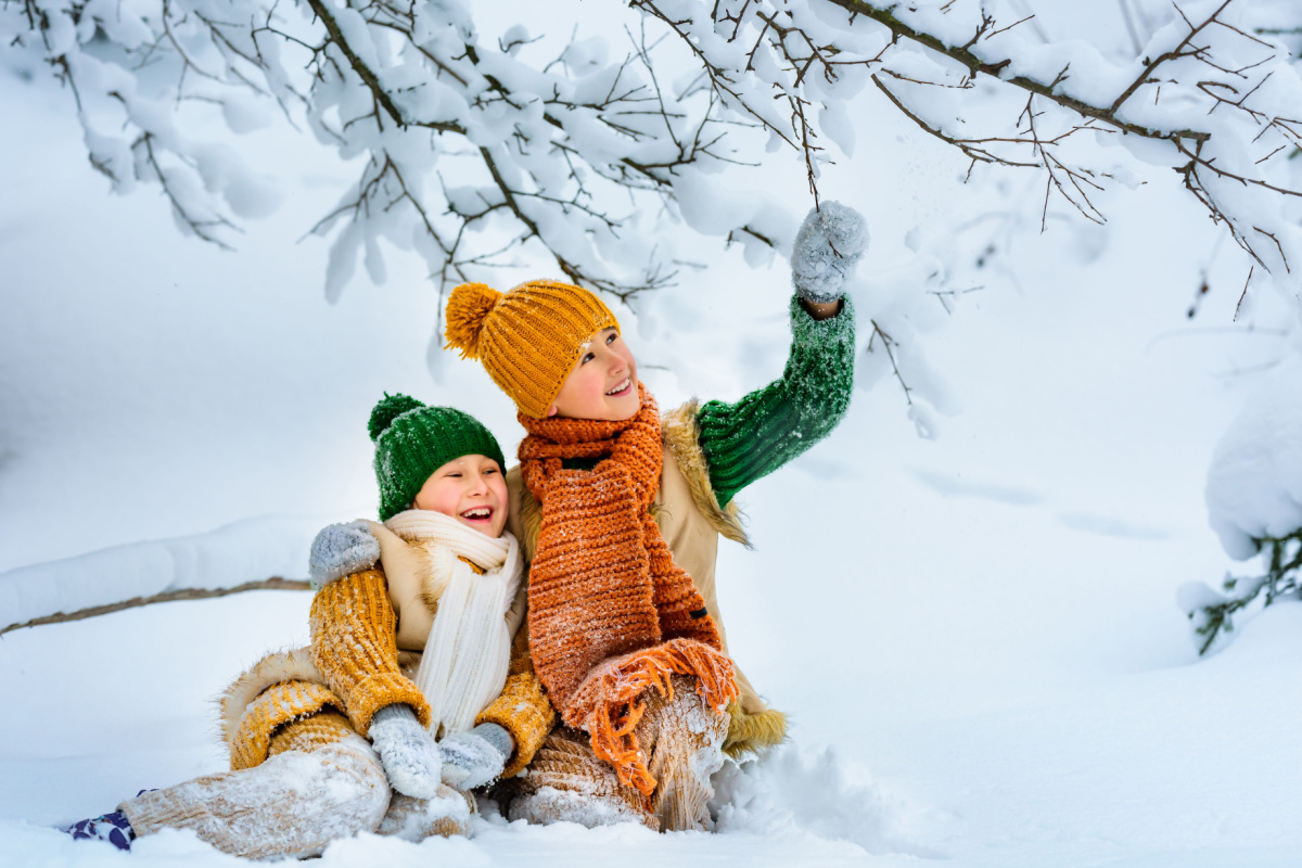 Settimana bianca: come vestire i bambini sulla neve per giocare